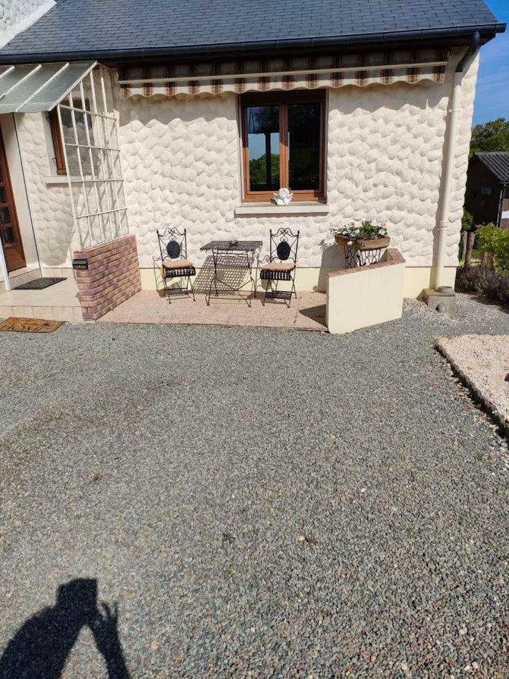La Reposee Larchamp Buitenkant foto